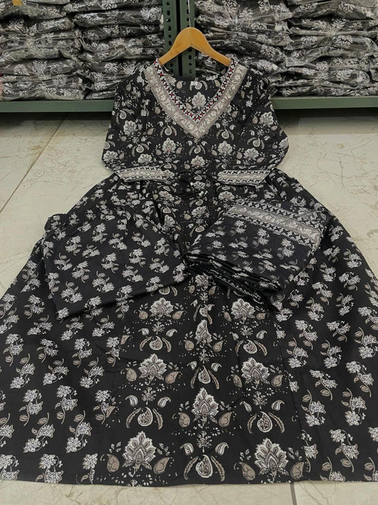 Black Kurthi
